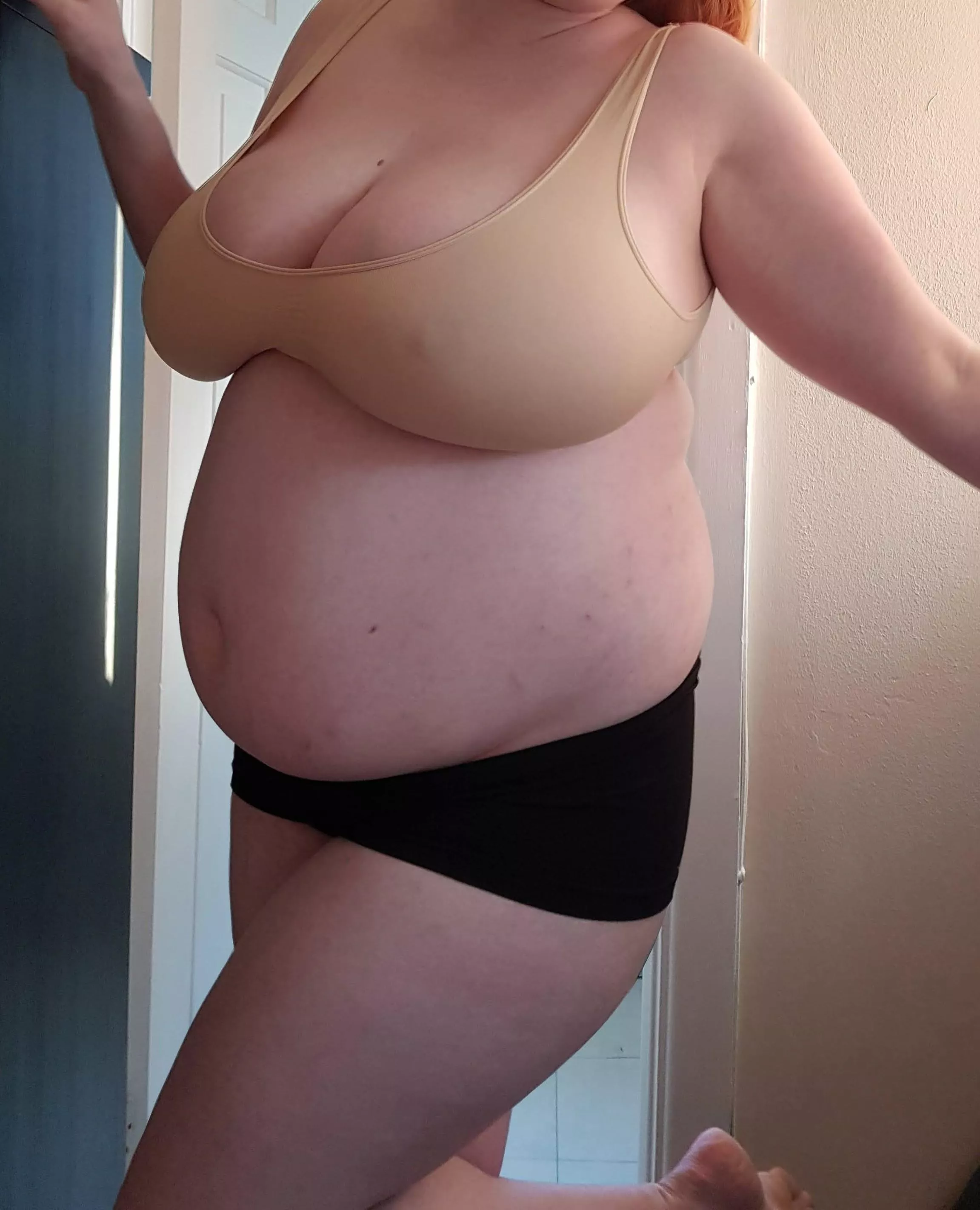 I've been eating like a family of 4 but it's just me 🐷 posted by daisy_got_fat