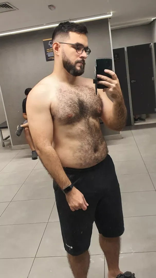 Just finished working out! 🐻 🇧🇷 posted by eudoriof