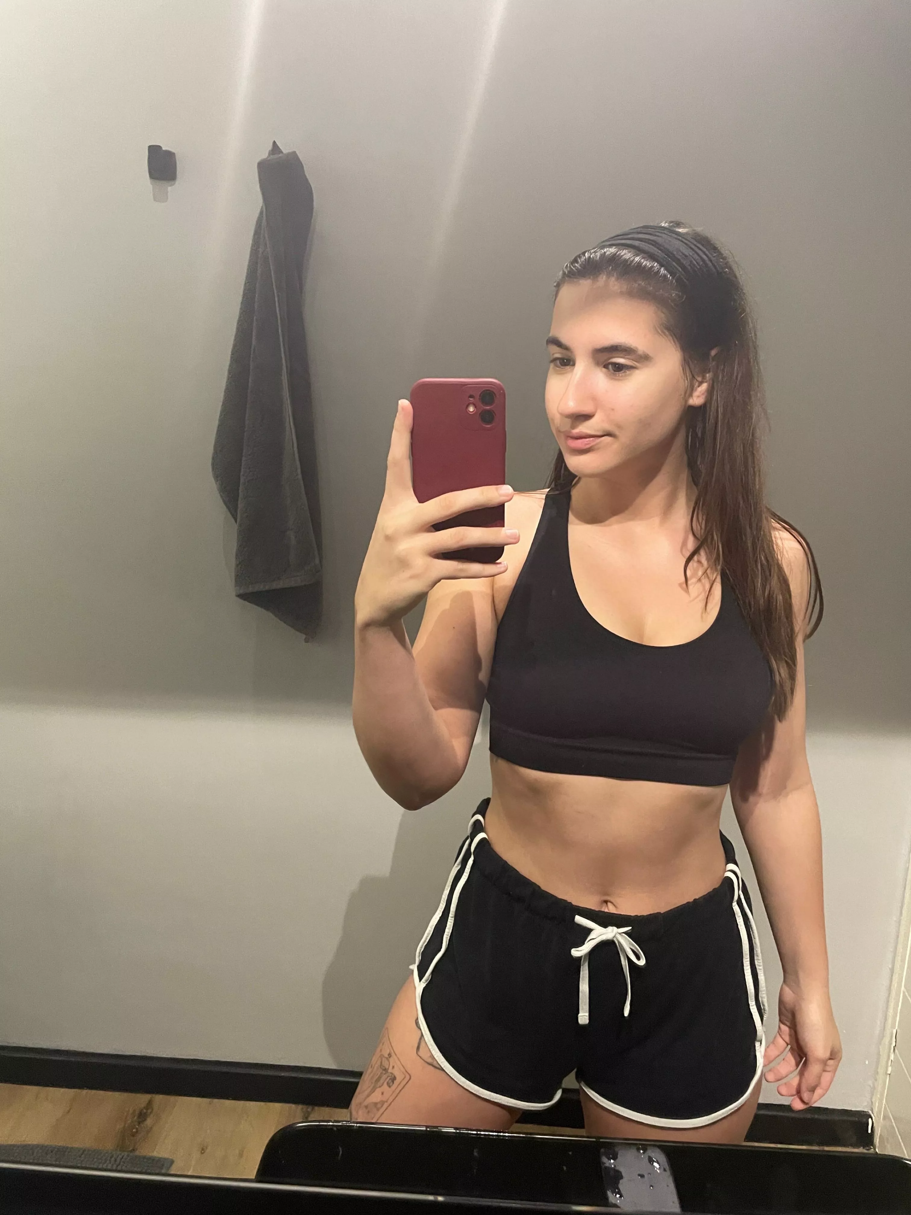 me and my mirror IUTR posted by sweetlikehannah