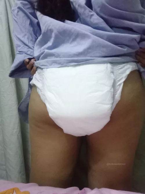 My diaper has poopy again 😭 by babienana