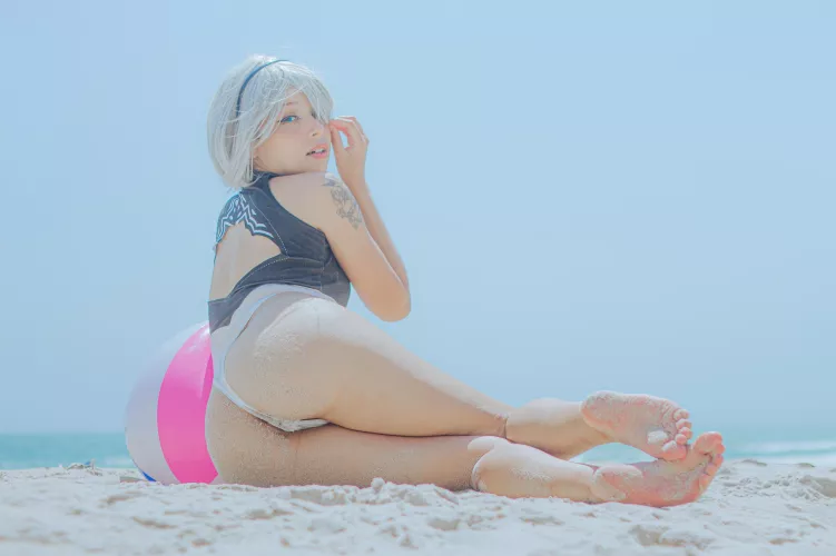 Oops, I need to clean this sand here by waifusweetwhip