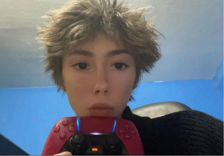 Pc or ps5? I like both ☺️ posted by Femboy4_uu_