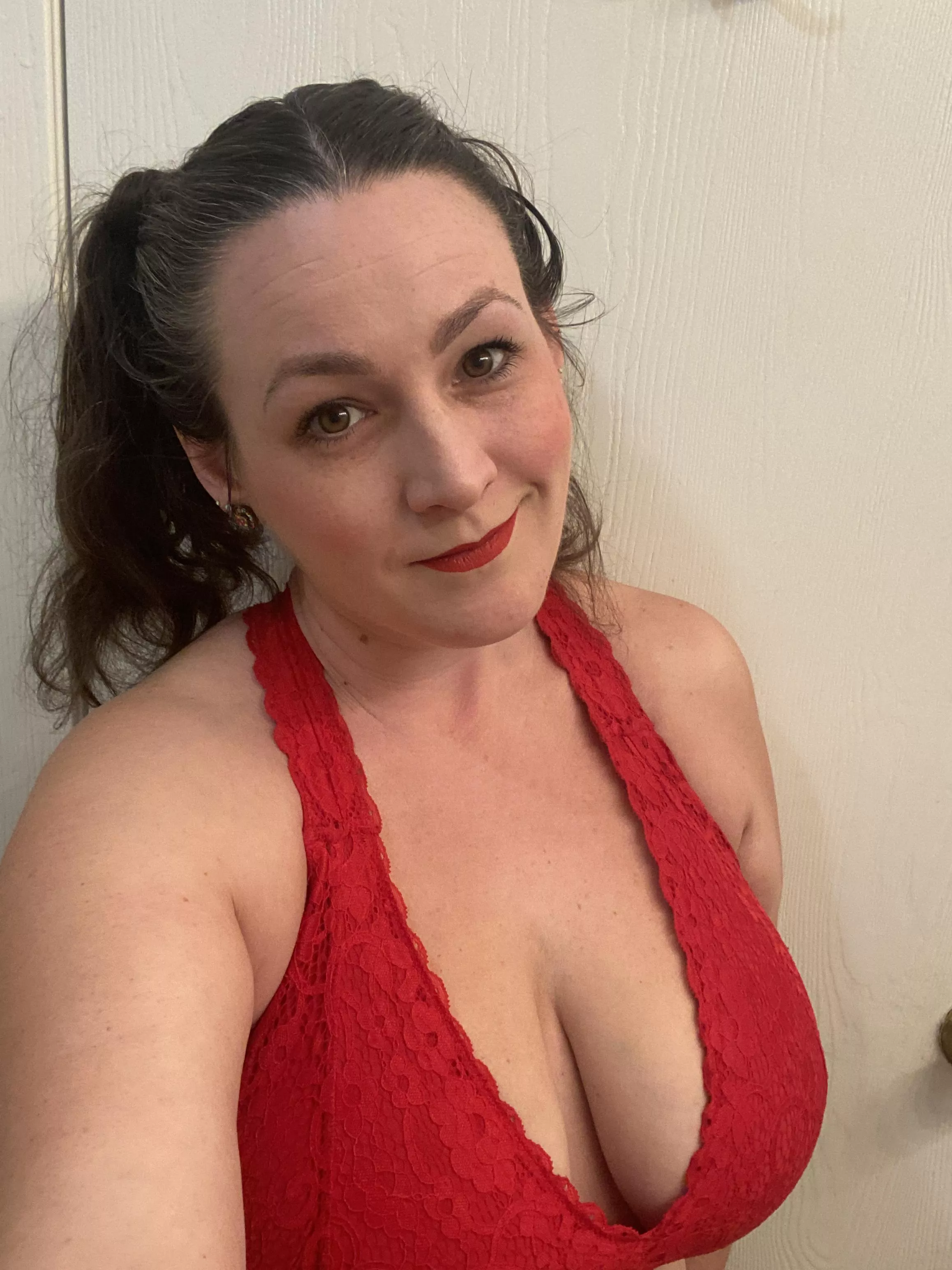 Pigtails and red lips posted by LHOOQ42