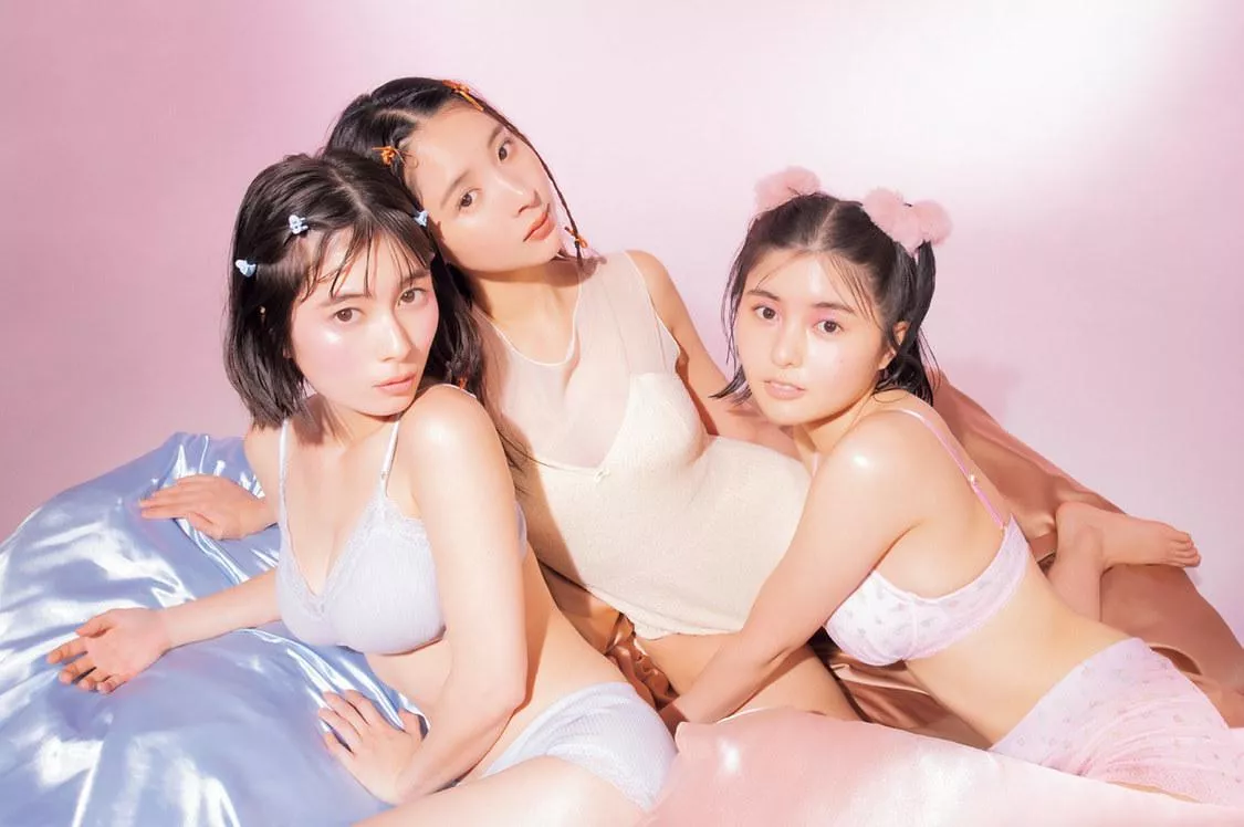 Sakurako Okubo, Michi, Sakina Tonchiki posted by macXros