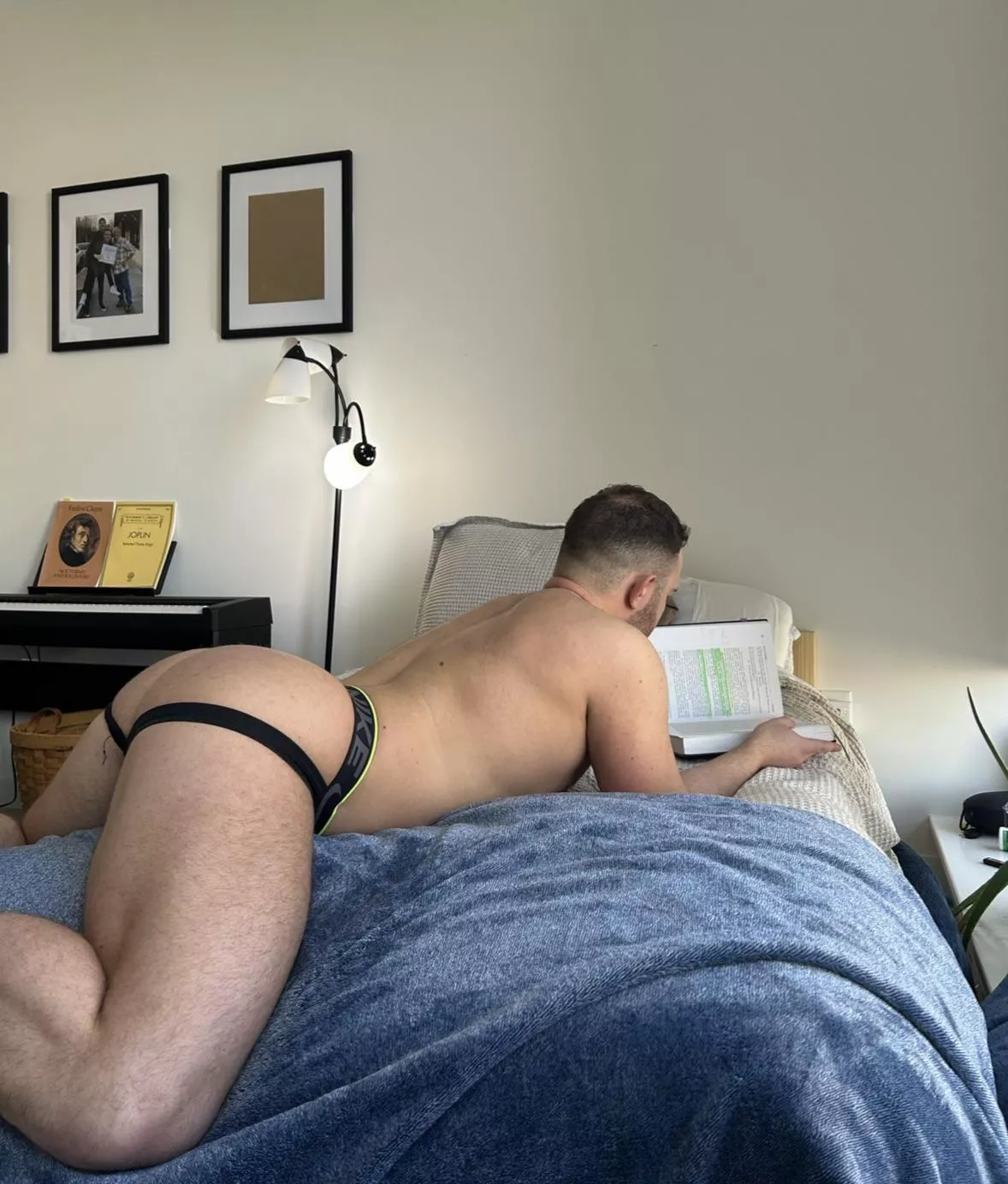 Study season posted by Fakevers24