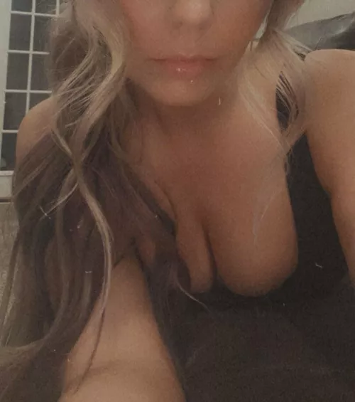 Went out recently to shake my ass. Hope everyone enjoyed by exxxtravagantliving