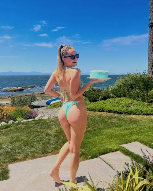 Which cake would you eat first? by sTARAOB