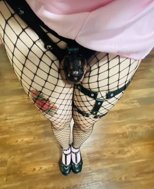 6 Days locked up :) by ElectricSissy