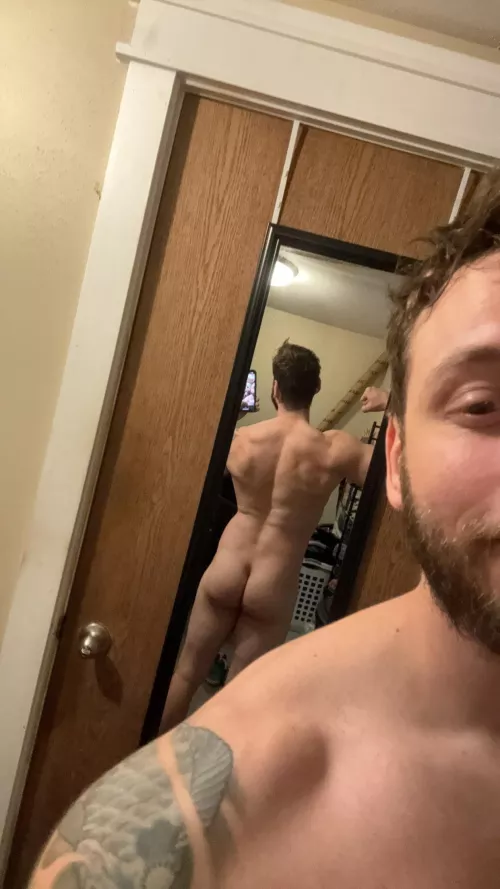 A little flex for Friday and some bed head by timmyzz