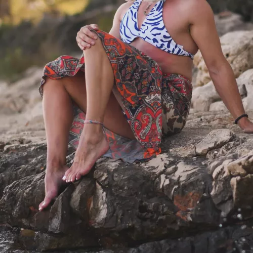 Careful on the rocks 🦶🏼 by AoifeCD95