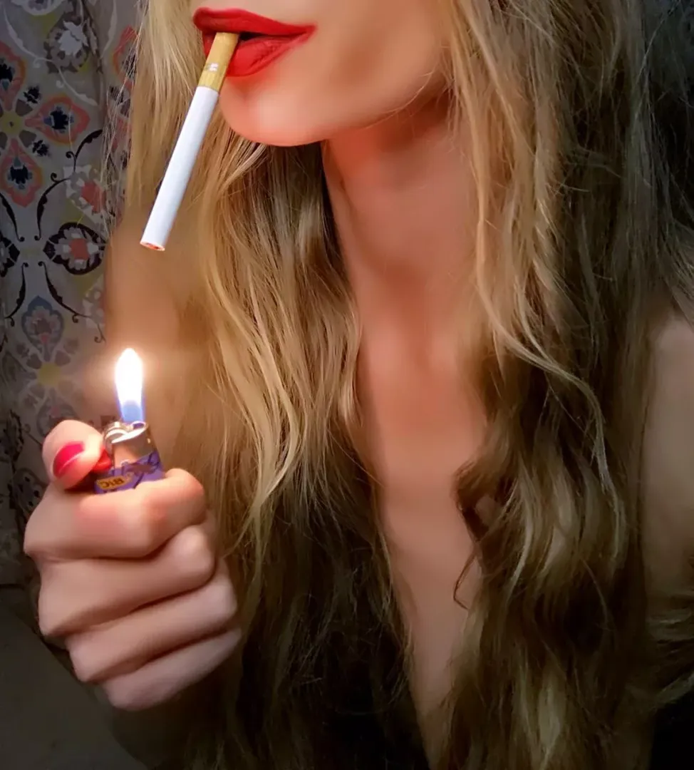 Dangle and light up! posted by layla-blue-