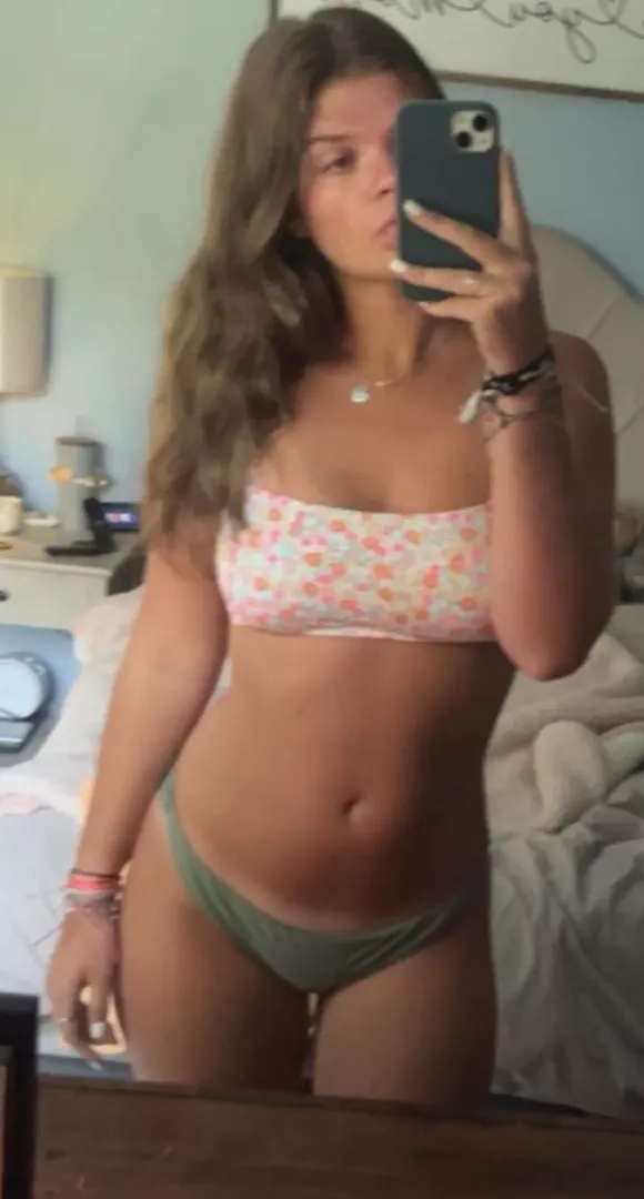 DM me for pics😉 posted by Several-Yam-9554