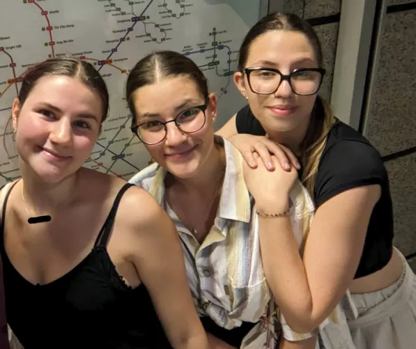 Eastern European Sisters by verbum6