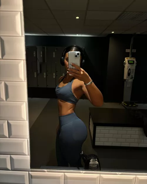 Focused and happy by livismithyOlivia