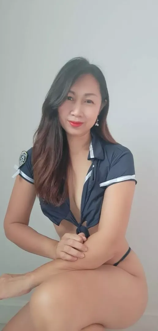 Good morning honey! Enjoy my pussy before work posted by Prestigious_Look645