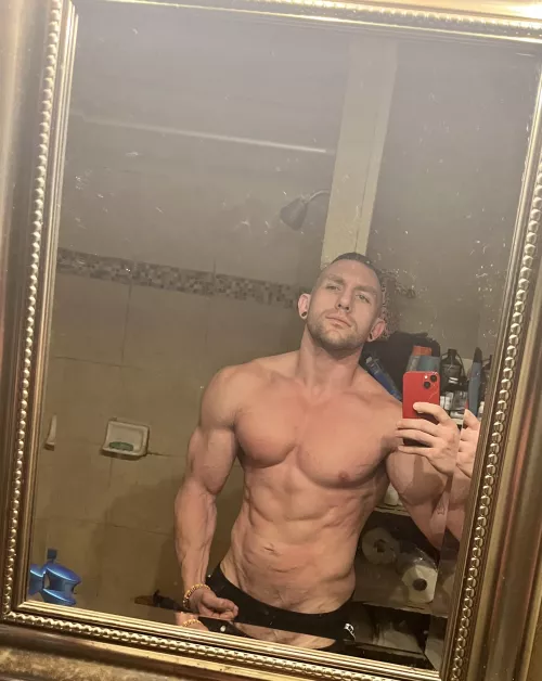 Happy Friday WHO wants to chat? (M)(31) by Wise_Gap_8330