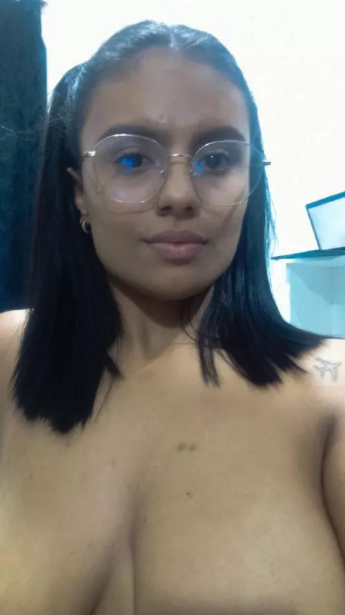 Hey! look at my eyes by angelinagil