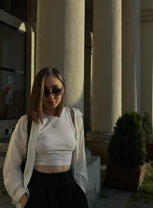 I need an older man I can spend nudes to😝 by 1viaaq