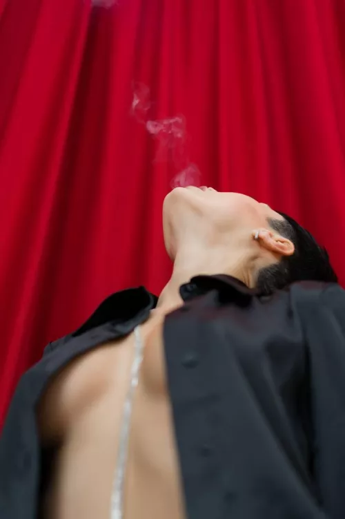 let's kiss while exhaling smoke by BleakDiver