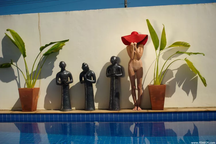 Peekaboo by HorribleUsername