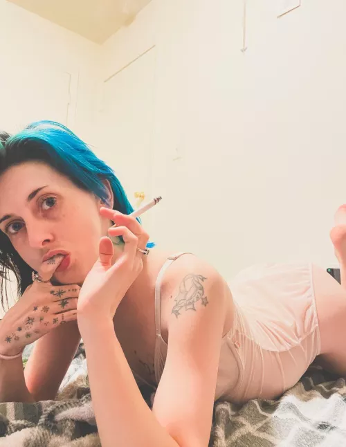 Smoking isn’t the only fetish I enjoy they don’t call me mommy of taboo for nothing 😈 by PregnancyfitsMe