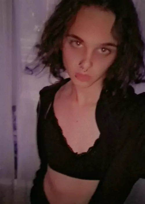 So bored honey 💋 by Fun_Ear_3909