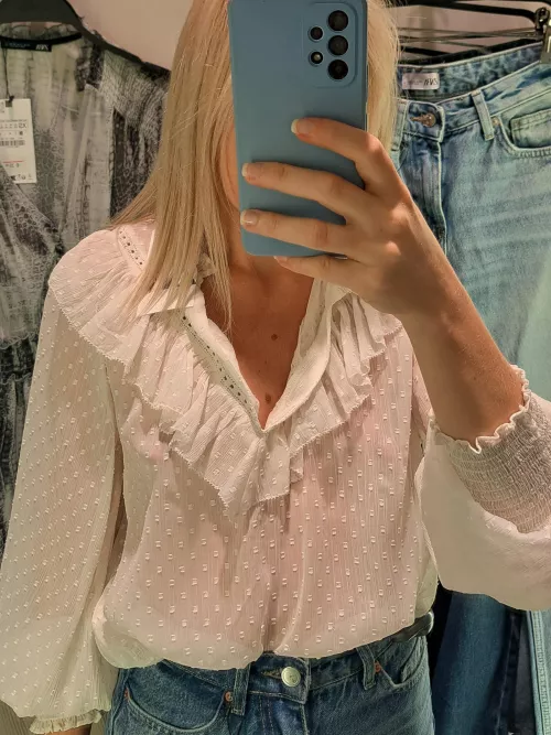 Suits me? by vulpesnudista