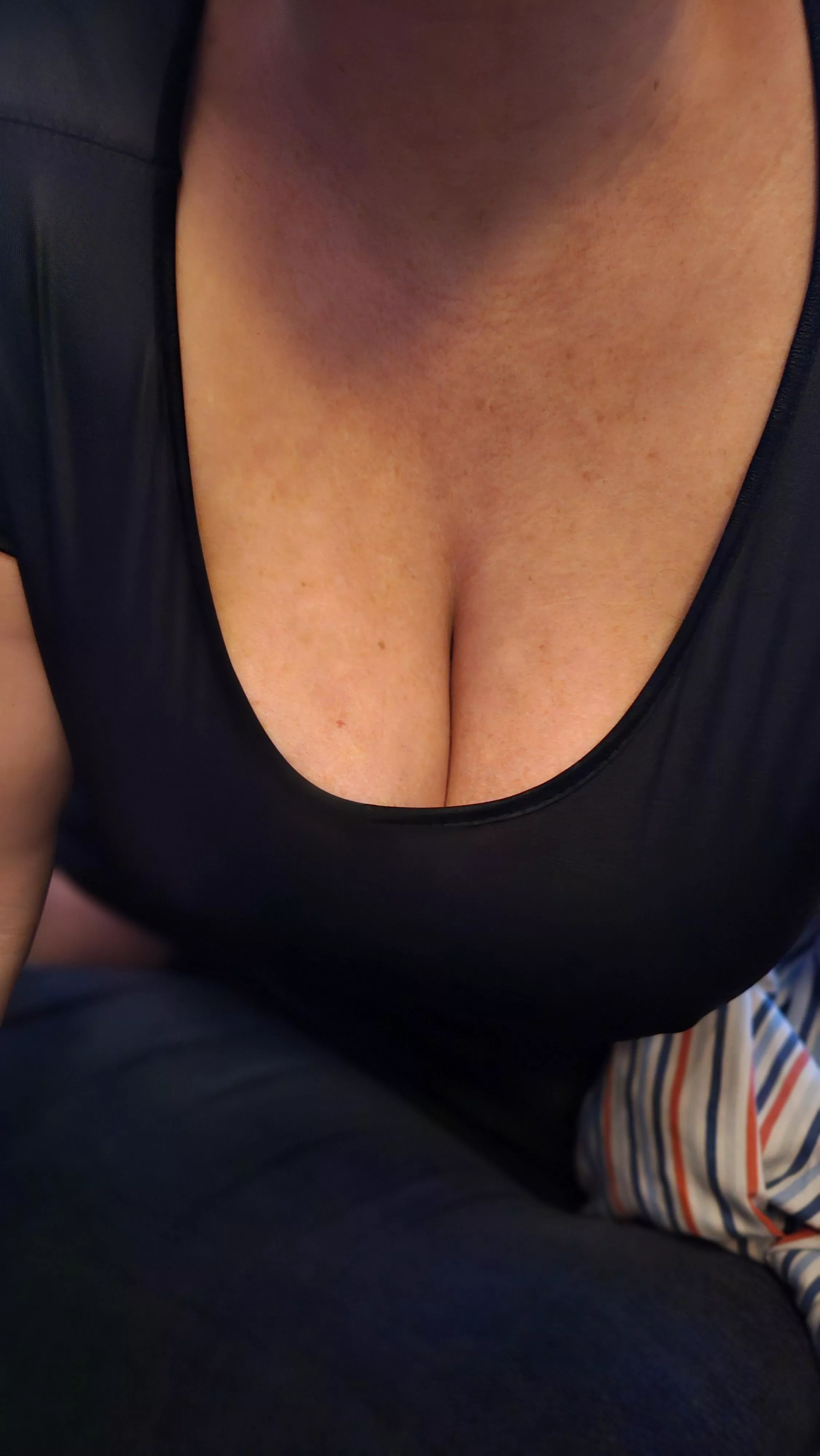 Take a peek while I lean over posted by katiemaefeet