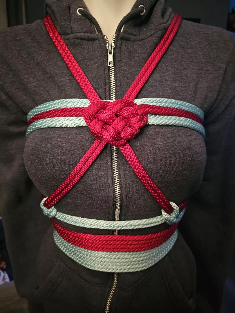Valentines Inspired! Heart Knot with some simplistic wraps posted by NateMazuri
