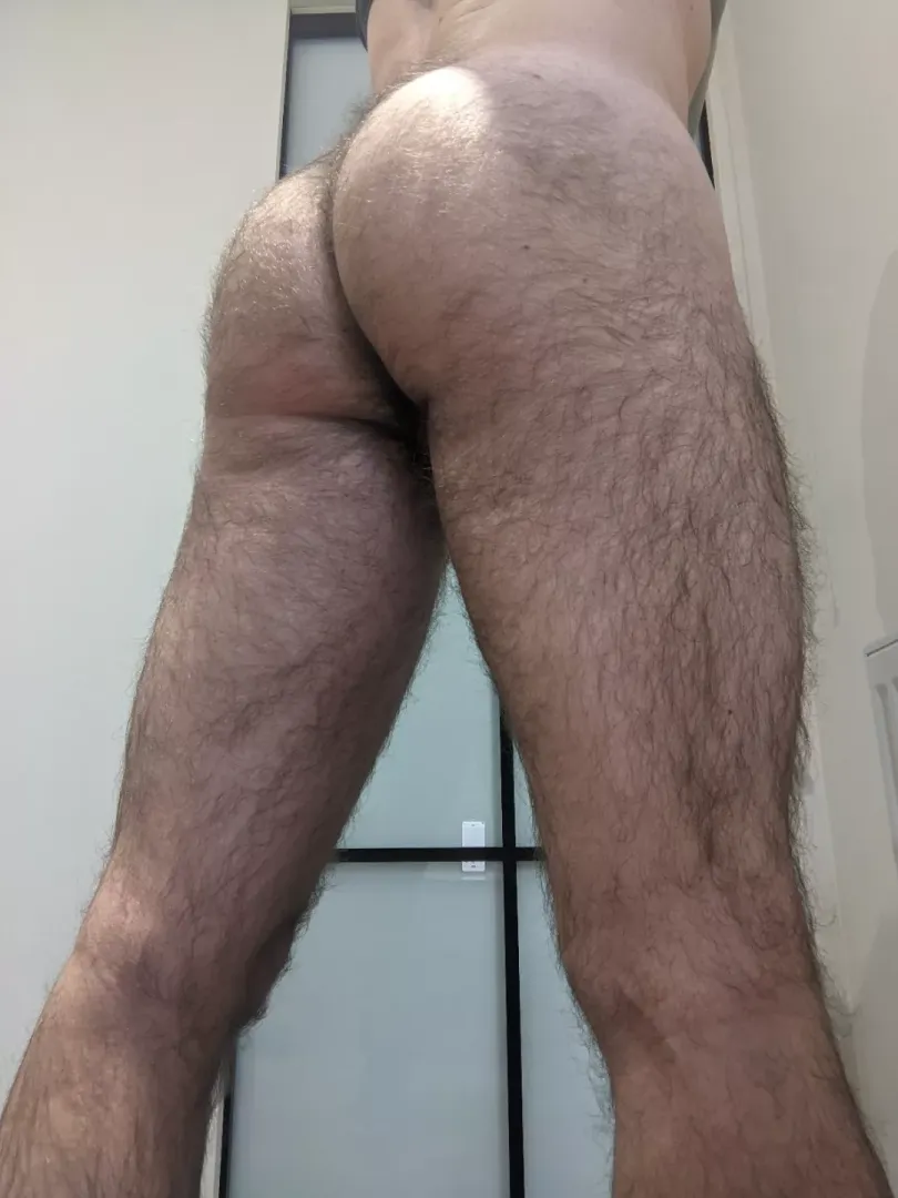 Very rounded 🍑 posted by boundadventure61