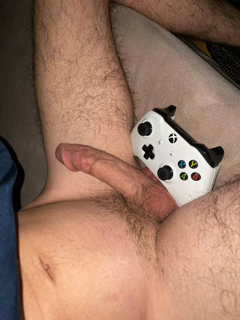 Whats ur favourite console to play on (24) posted by dampasiple