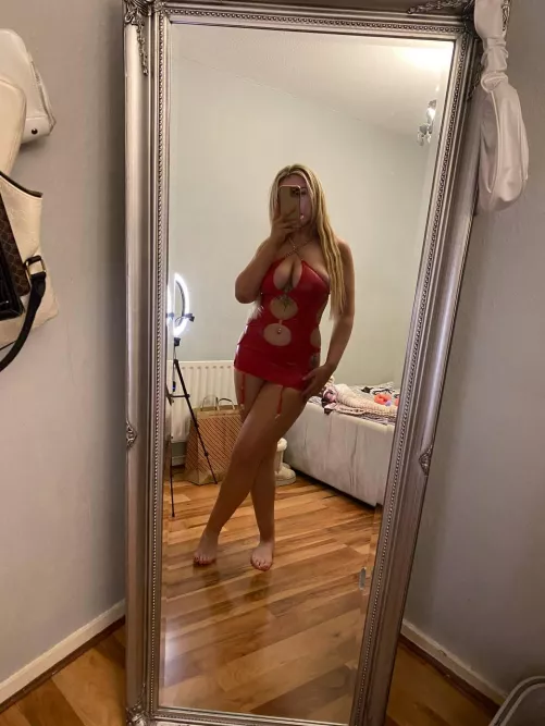 When i'm horny i get a little crazy and take kinky pictures by Spanishclutches