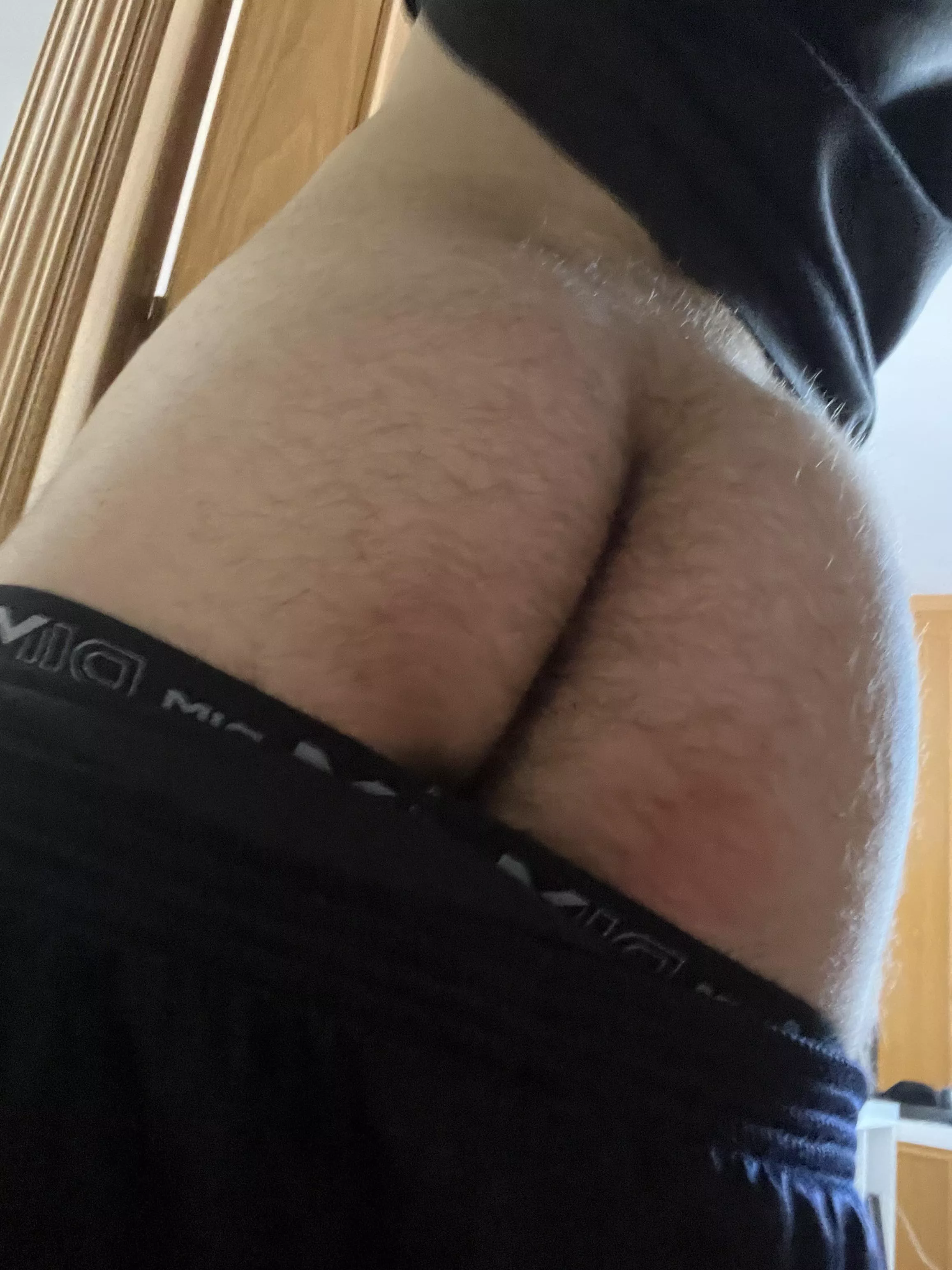19 y old hairy bottom looking for top add me: r_garcia2626 posted by Lazy-Negotiation8479