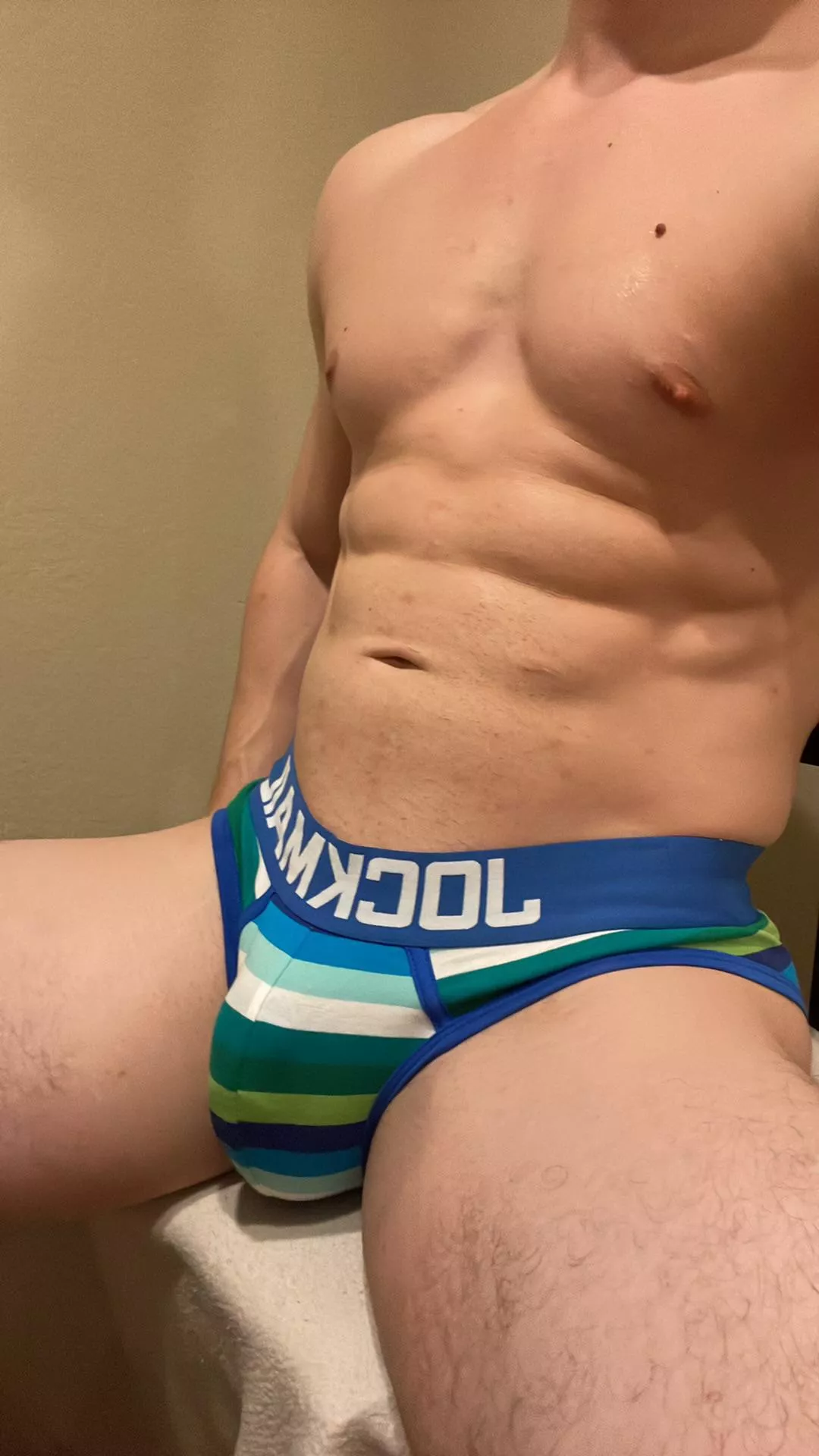 Brand new pair 🩲 posted by StrippingViolinist