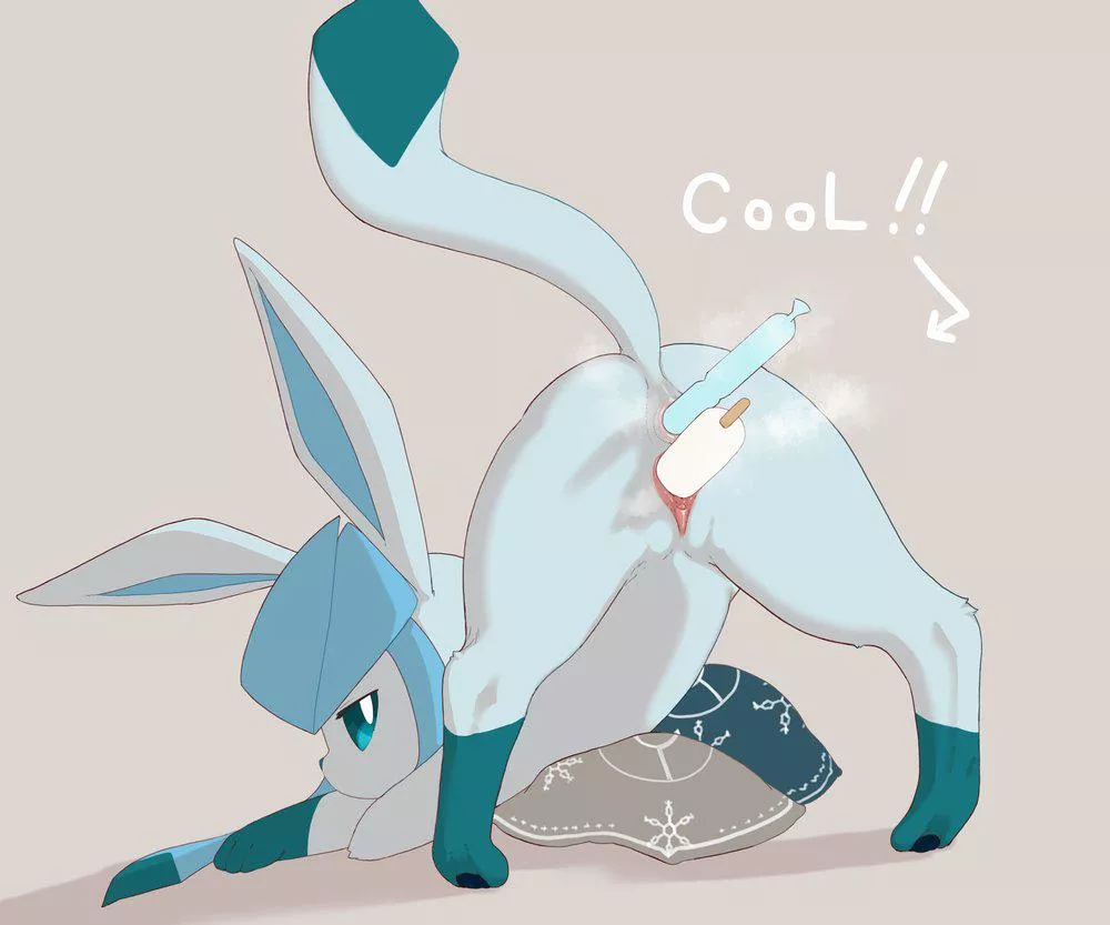 Chilled glaceon [f] (sake_kemosalmon) posted by Awkward-Switch154