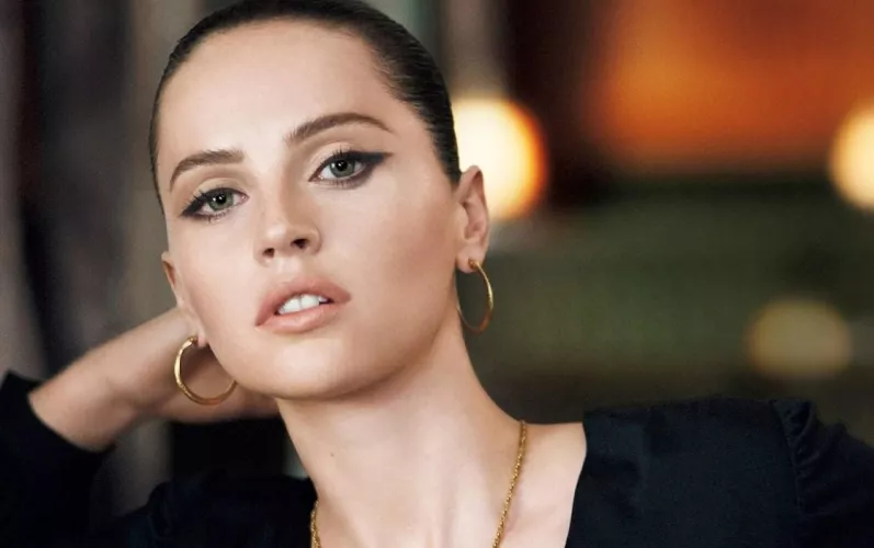 Felicity Jones by UncleSquiffy