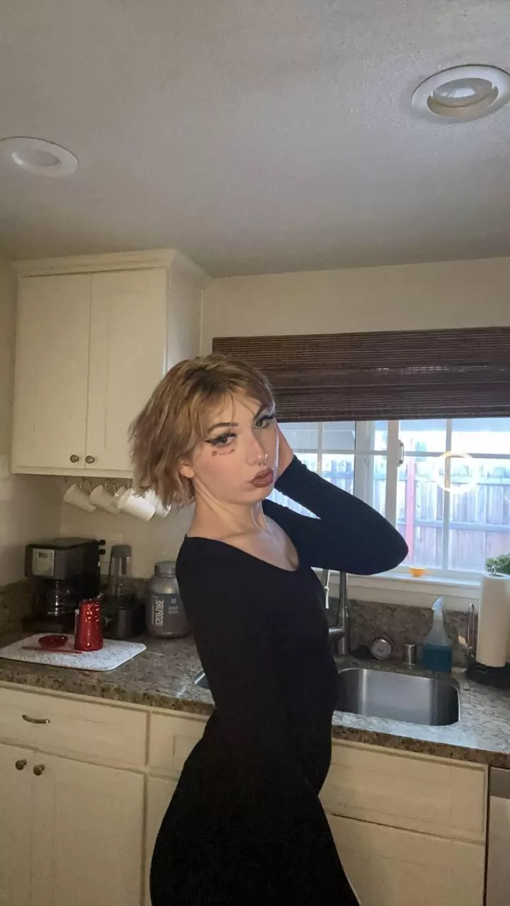 First time posting here, hope you don't mind posted by Leontine_Glisson