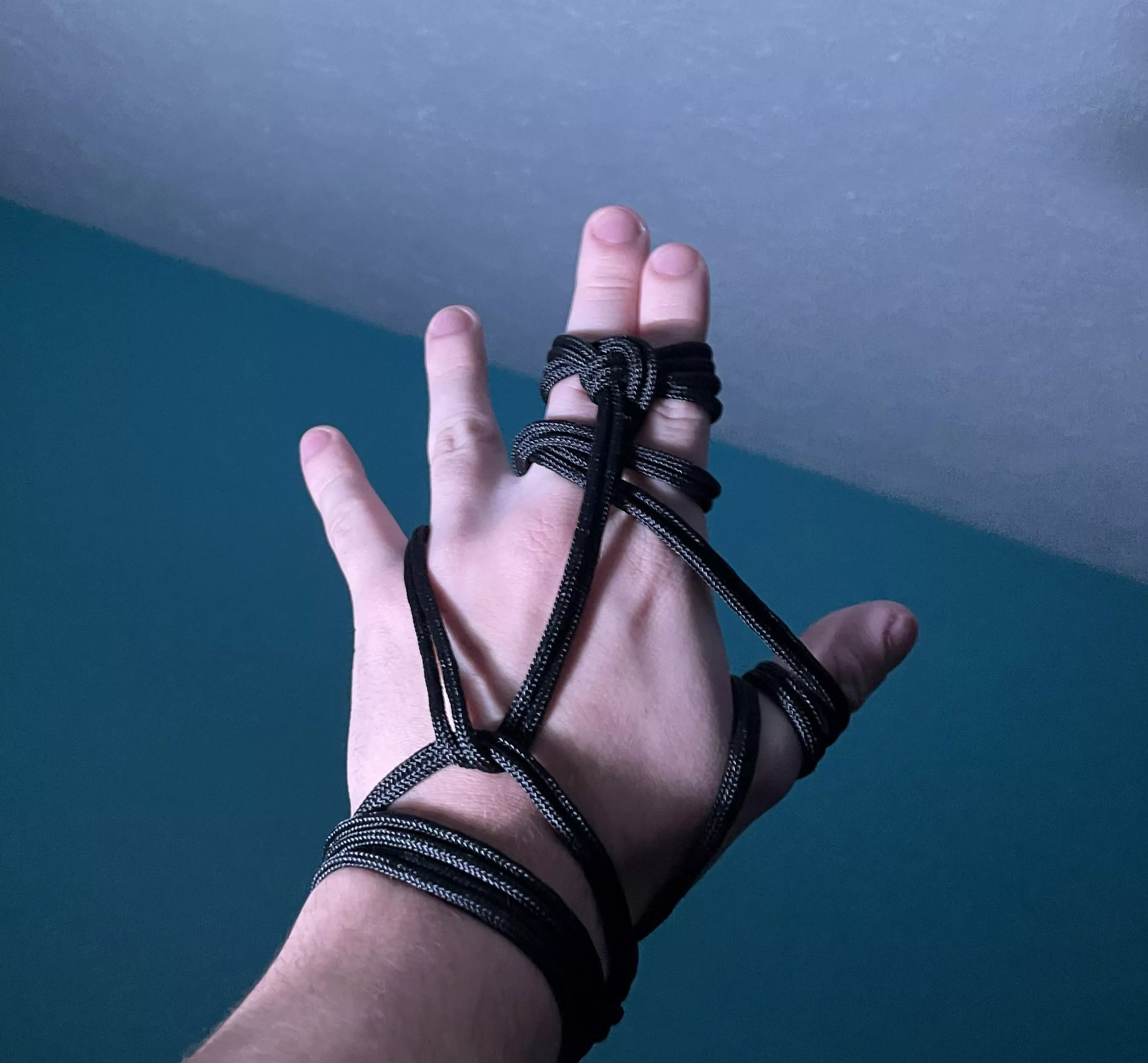 Hand stuffs posted by Aggressive-Car-5783