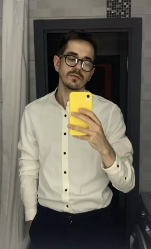 Hello 🤓 by AccurateAd8958