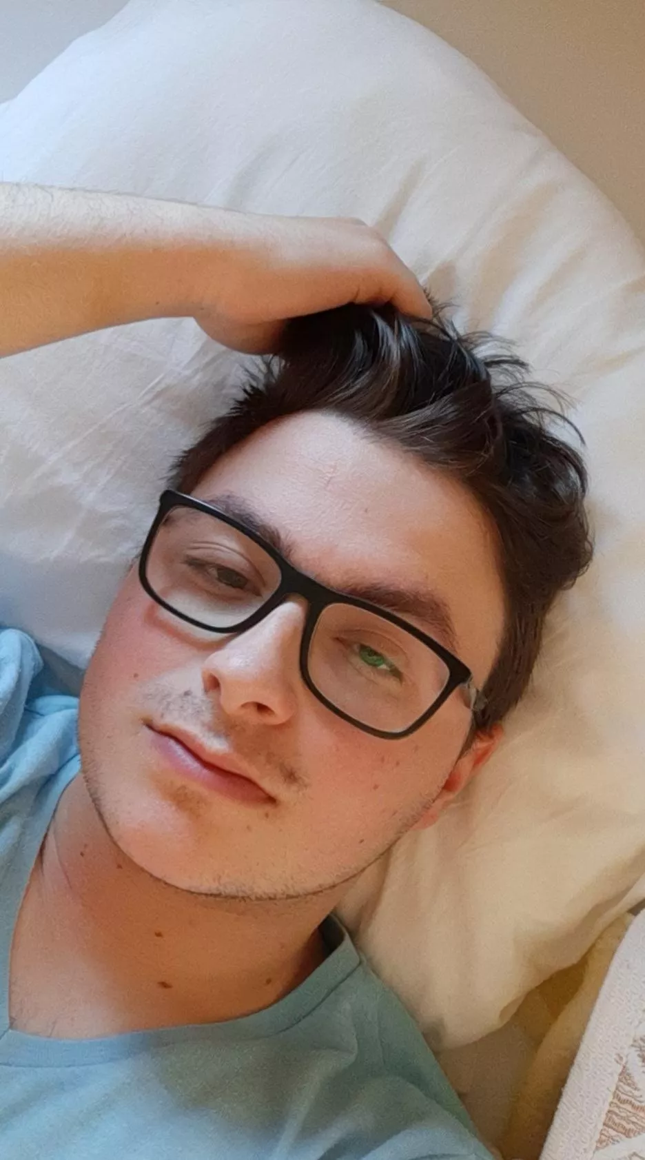 Heyyy wanna make new friends🥰🥰 posted by CompetitiveImpact783