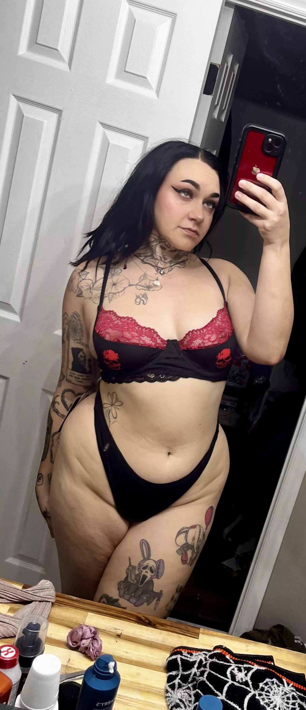 I’m being a brat, put me in my place posted by whoreofhorror666