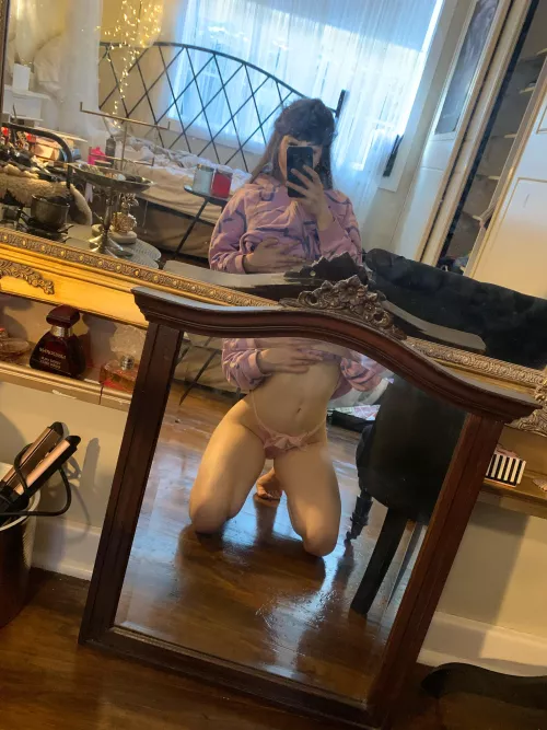 just want a gamerboy to sit on lik this <3 by smolrug