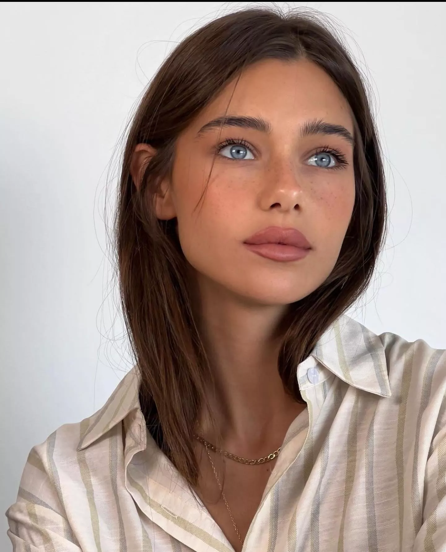 Milana Vino posted by Slow_Ant_1409