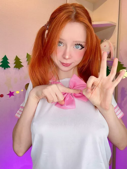 my best shirt to show off pokies by peachy_babyfrog