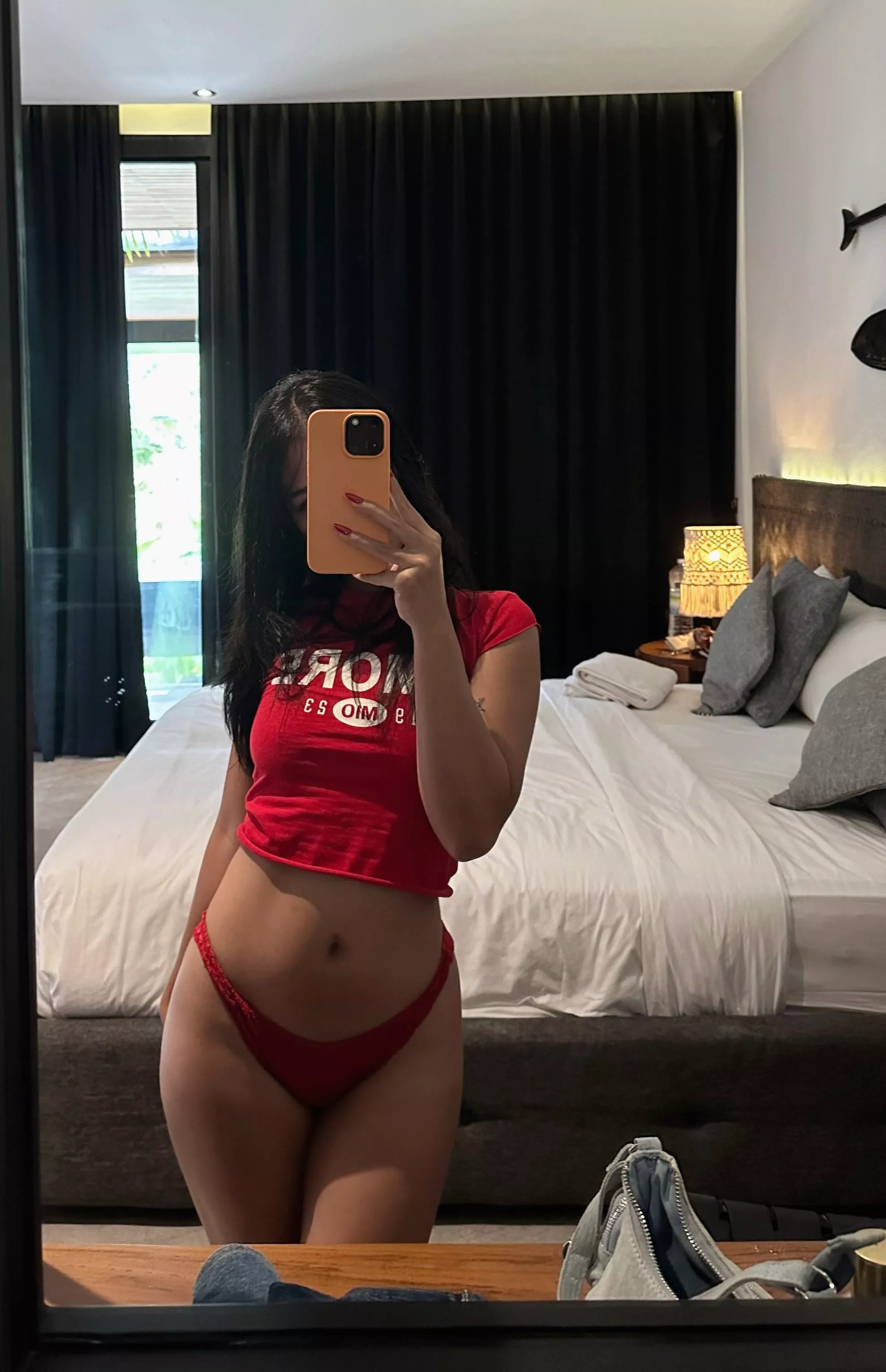 My first mirror selfie in 2024 posted by DewdropPeachyCheer