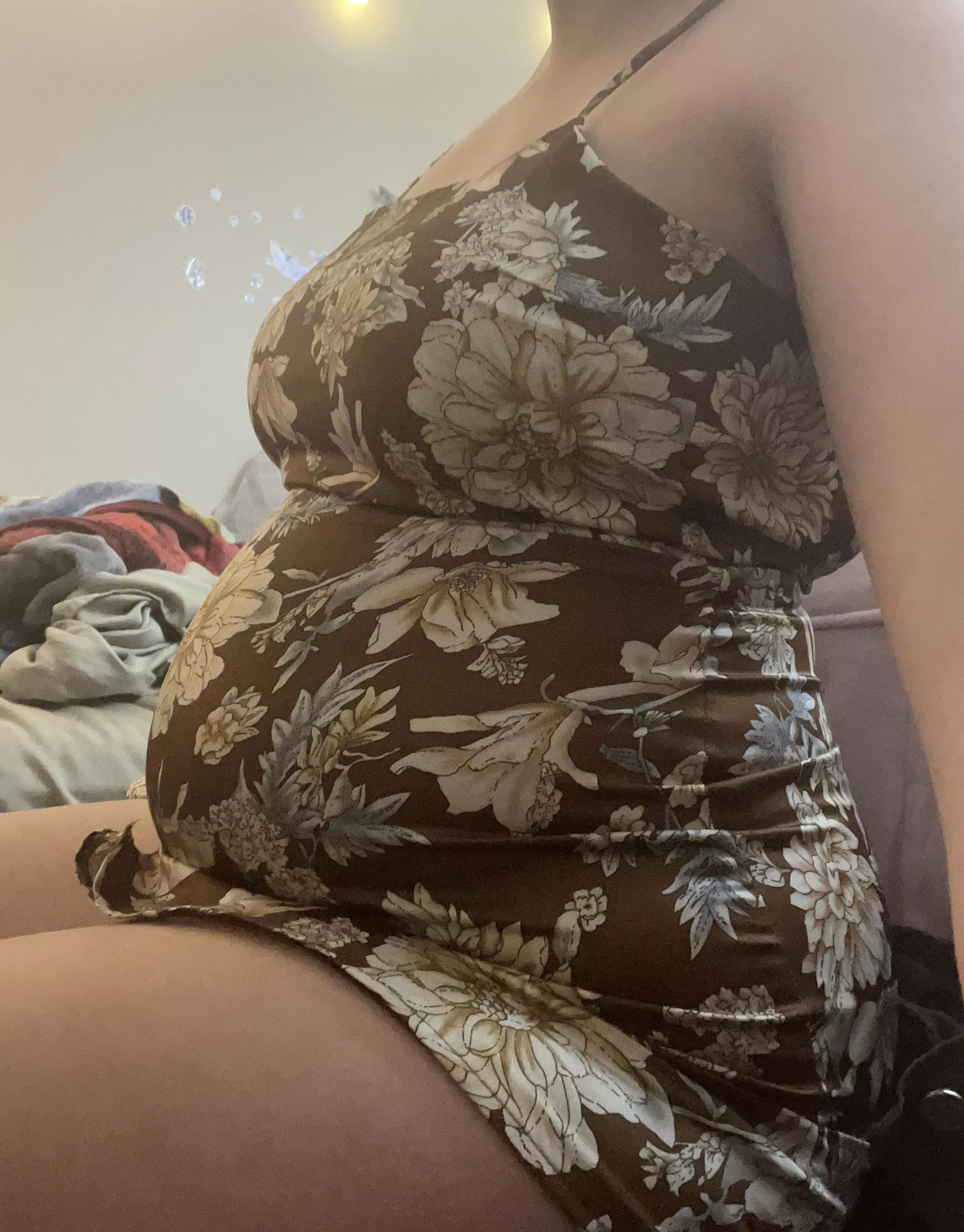 obsessed with how tight this dress is on me 👀 posted by enbypig