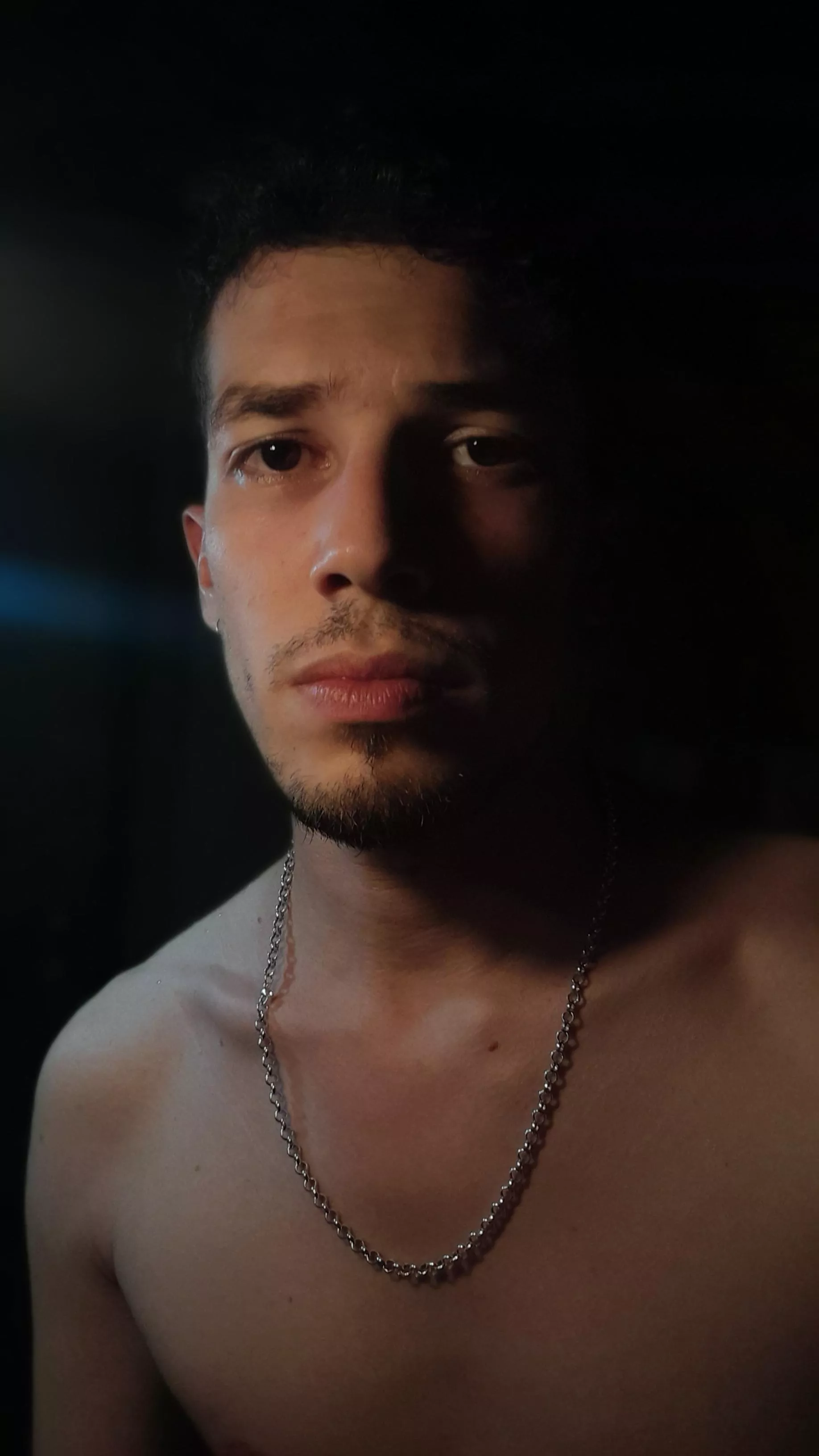 Playing with the lights posted by Defiant_Broccoli_520