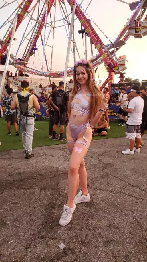 Ride the Ferris wheel with me posted by festivalfashionista