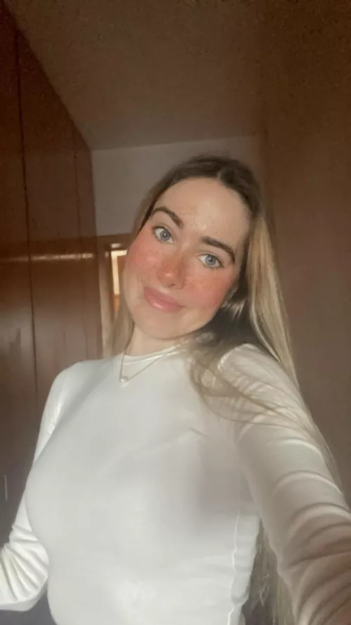 Sexy lips made a sexy woman hehe f21 by scorpiobaby2