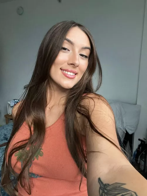 So small I'm afraid you'll break me by Glamour_Girly